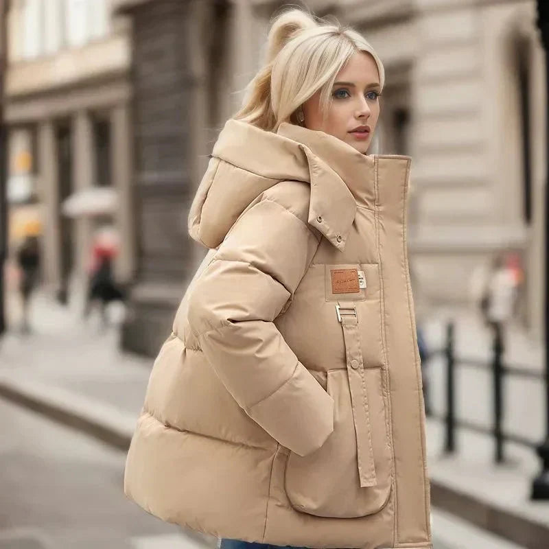 Plumífero Sara para Mujer – Cómodo, Con capucha y Silueta holgada
