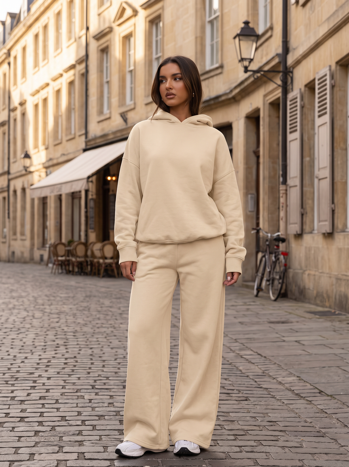 Sudadera con capucha Claudia para Mujer – Capucha, Pierna ancha y Corte holgado