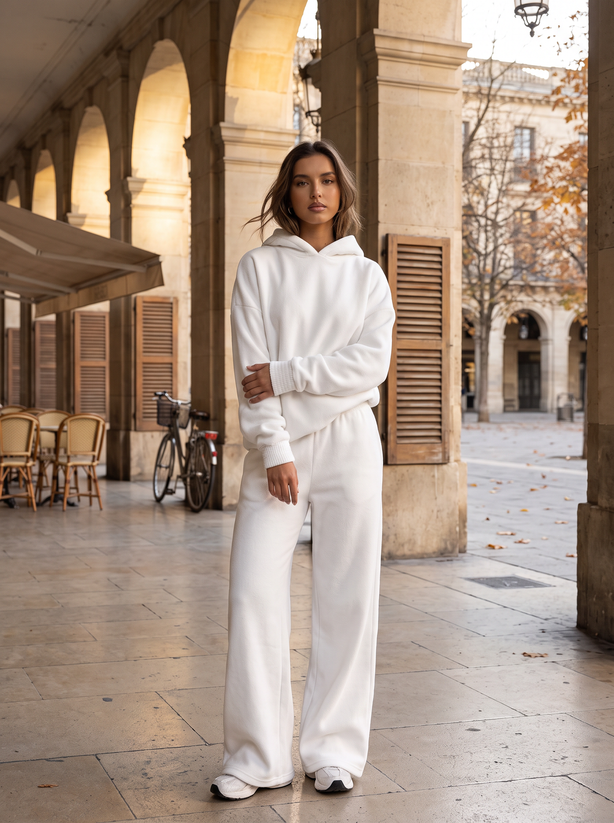 Sudadera con capucha Claudia para Mujer – Capucha, Pierna ancha y Corte holgado