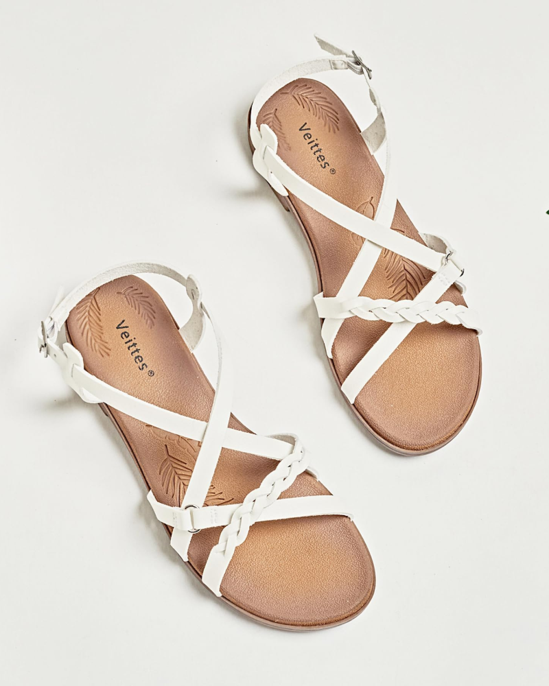 Naomi Sandales Plates Femme – Lanières Tressées, Sangle Ajustable et Semelle EVA
