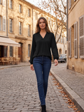 Camisa de cuadros Daniela para Mujer – Cuello en V, Bajo asimétrico y Silueta relajada