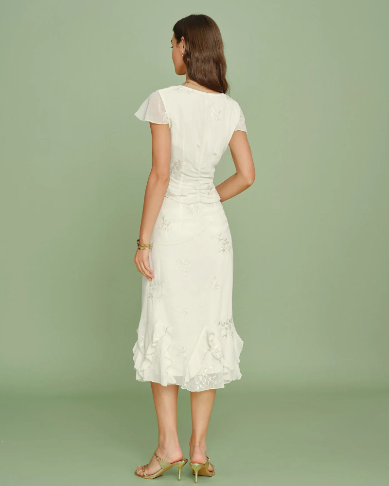 Brooke Camiseta Mujer con Escote en V – Bordado Elegante, Color Albaricoque y Corte Cómodo